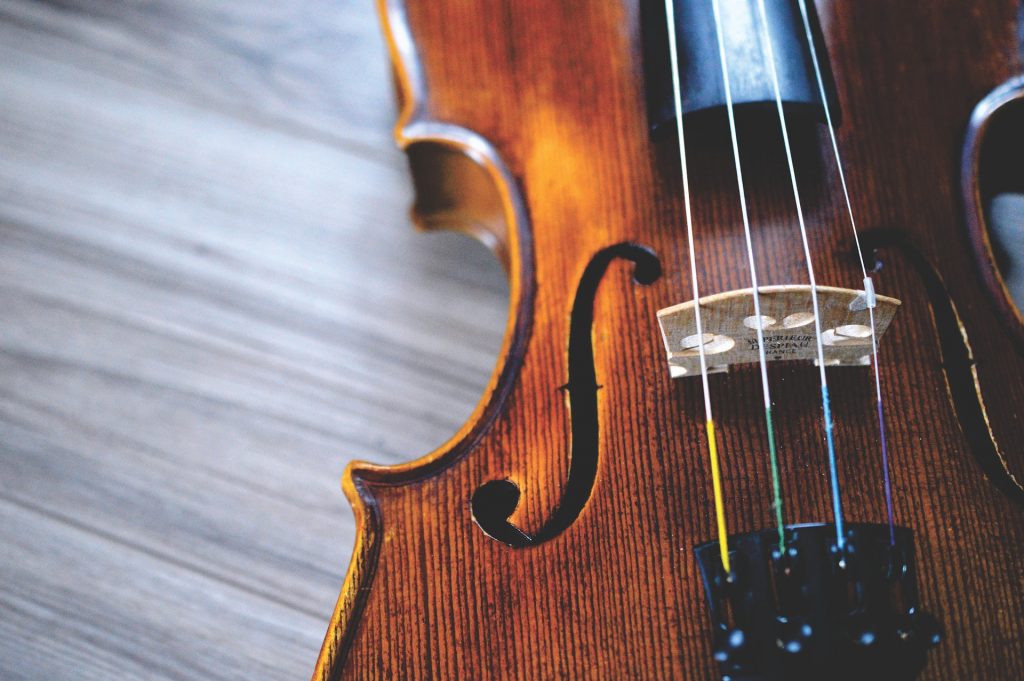 大人から始めるバイオリン｜おすすめの教室と練習方法も紹介