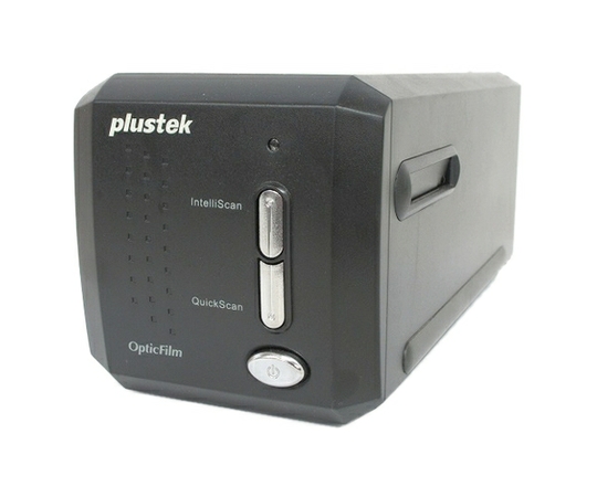 高性能フィルムスキャナー　Plustek OpticFilm 8200i Ai