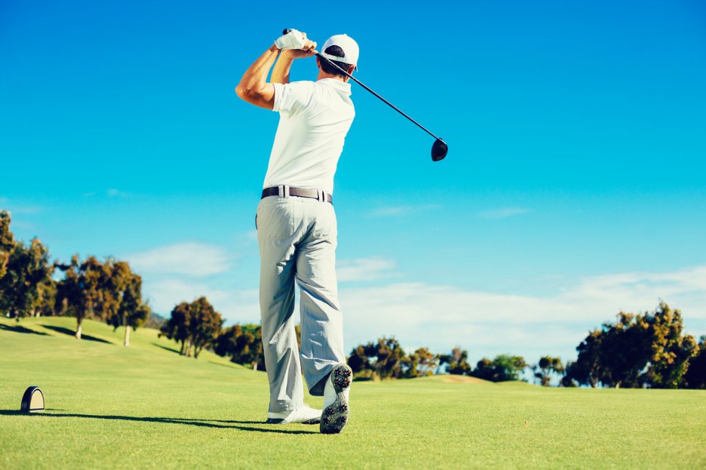 ゴルフクラブの飛距離を伸ばすコツやトレーニング方法も解説！