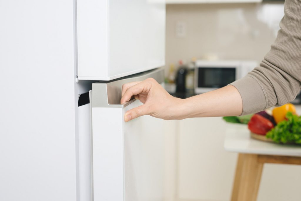 冷蔵庫が壊れた時の対応｜NG行為や食材の扱い方を紹介