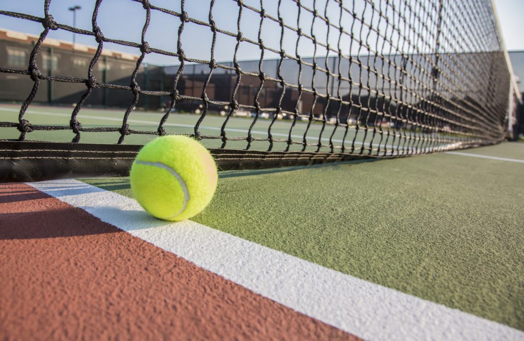 テニスコートの種類は5つある｜それぞれの特徴を徹底解説