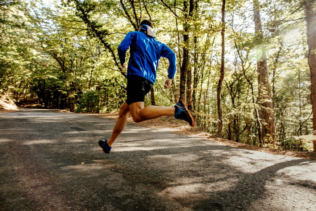 メンズランニングウェアの選び方とおすすめ人気ブランドのセットも紹介 ビギナーズ