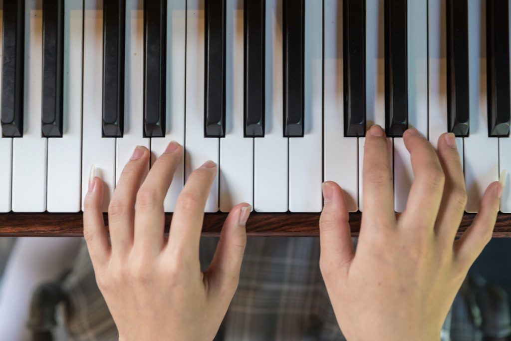 おすすめのピアノ練習アプリ7選を紹介 種類と選び方も解説 ビギナーズ