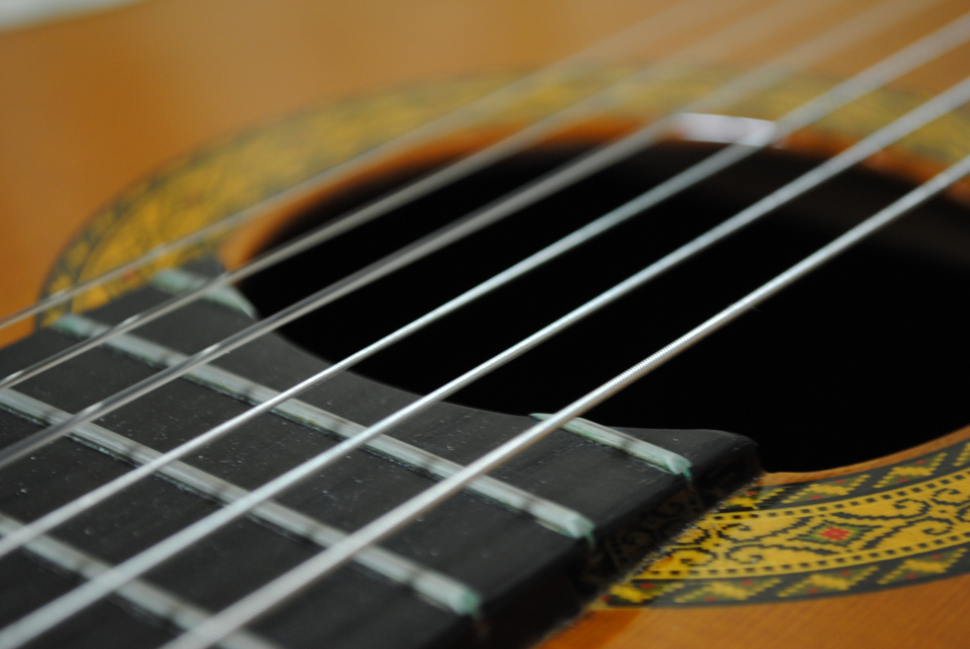 クラシックギターの弦のおすすめ9選|選び方も解説 | ビギナーズ