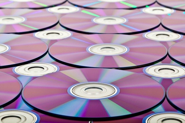 外付けbdドライブのおすすめ 選び方 とdvdの違いも解説 ビギナーズ 外付けbdドライブのおすすめ 選び方 とdvdの違いも解説 ビギナーズ