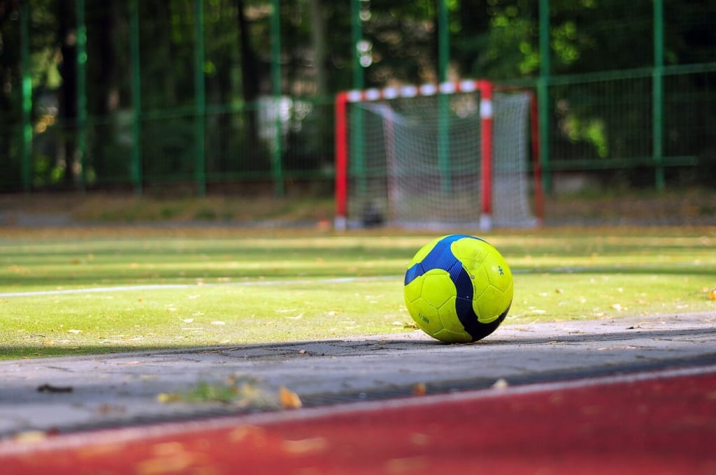 サッカーのリフティングボールのおすすめは 使用するメリットも解説 ビギナーズ サッカーのリフティングボールのおすすめは 使用するメリットも解説 ビギナーズ